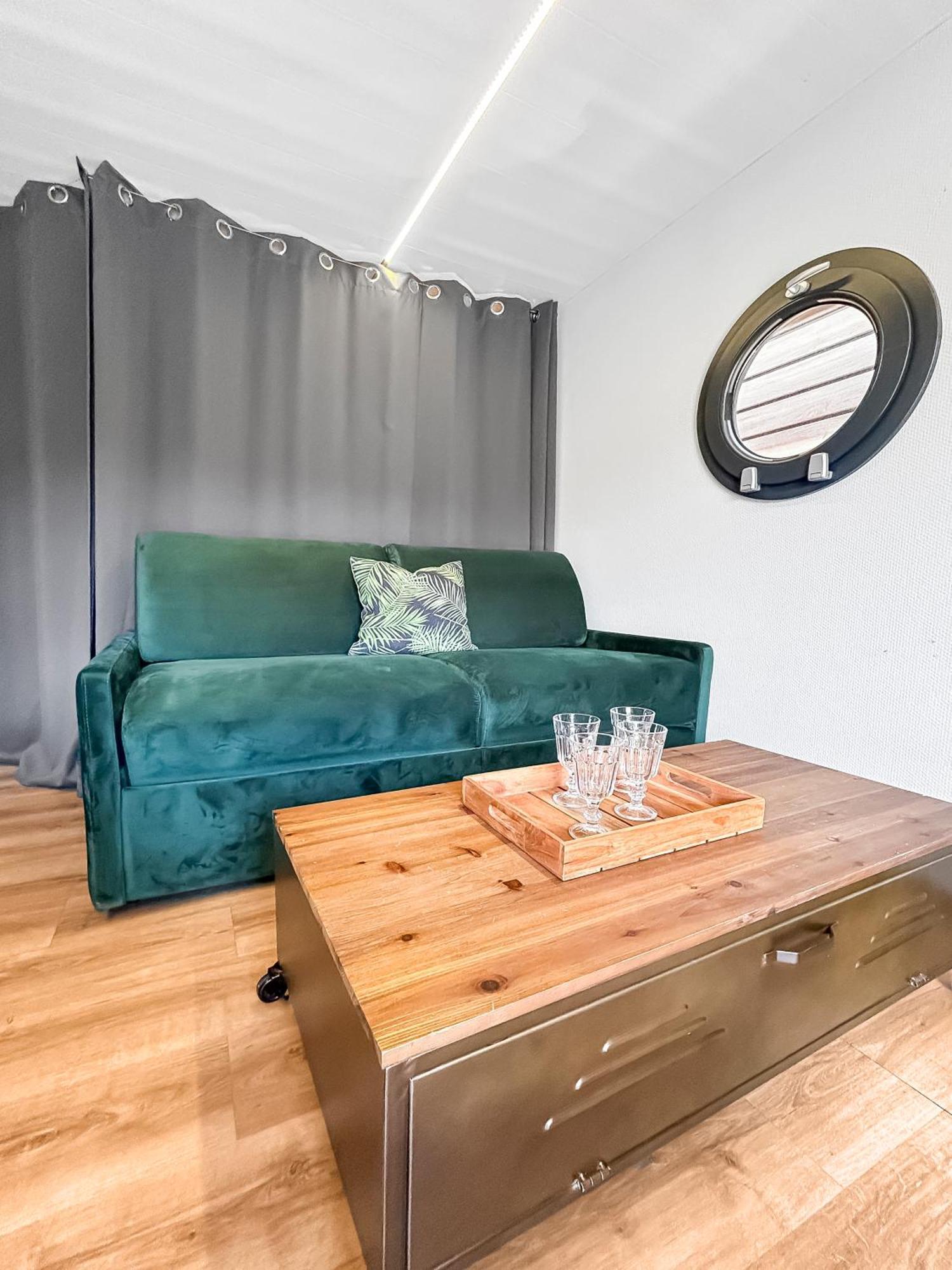 Sejour Unique Sur Un Bateau "Marius" Hotel Vauvert Exterior foto